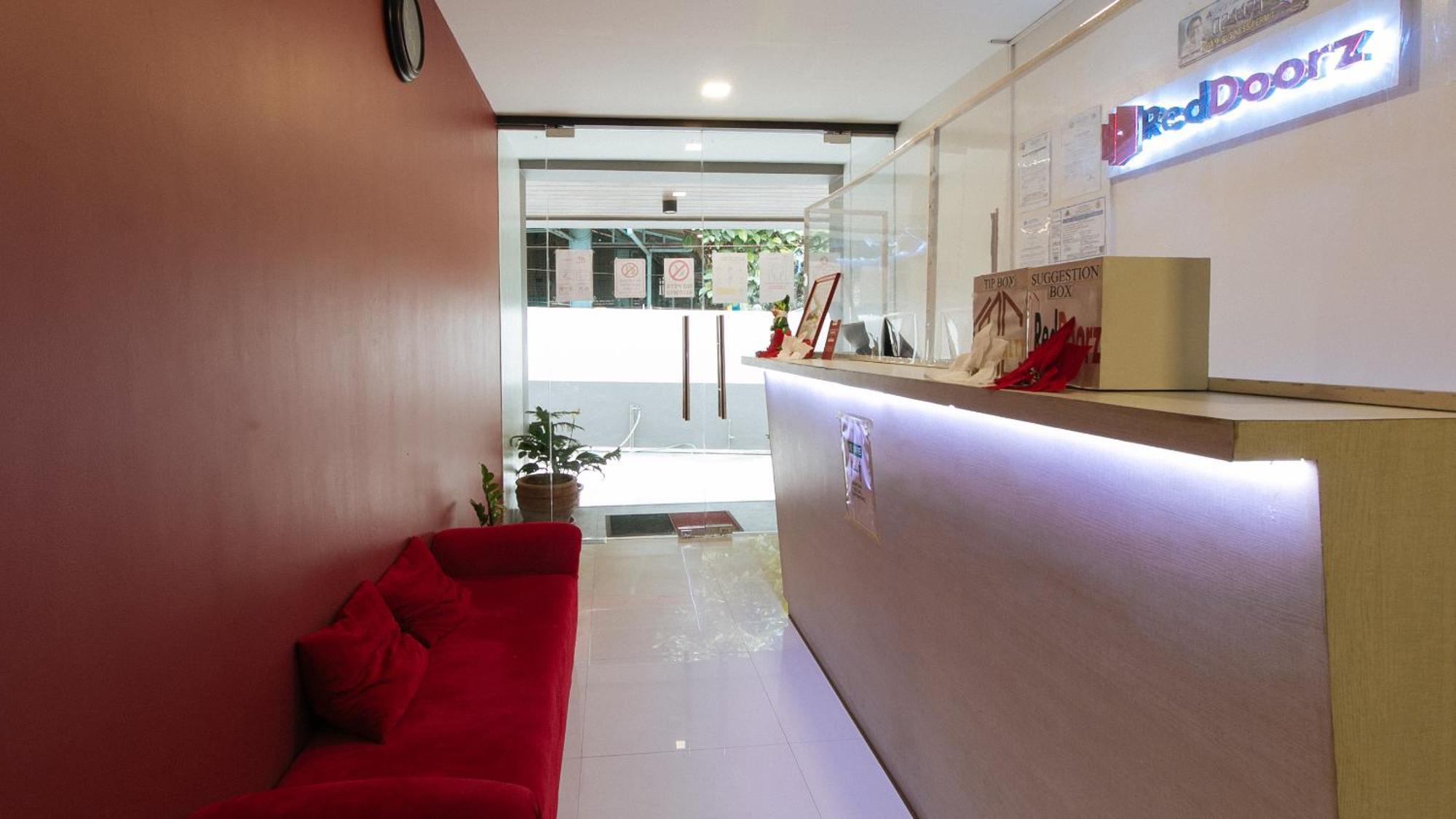 Reddoorz Near Fernwoods Garden Quezon City Dış mekan fotoğraf